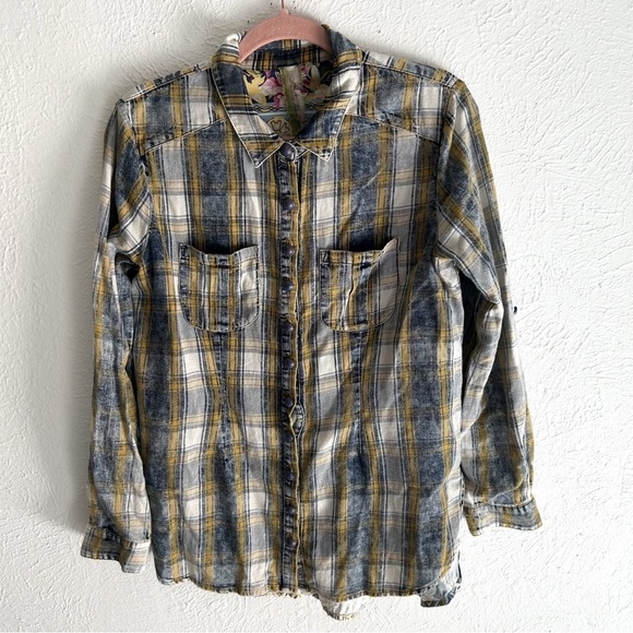 Aratta Silent Journey Heart Feels Plaid Button Down Floral Back Cotton Sz Small - Picture 2 of 5